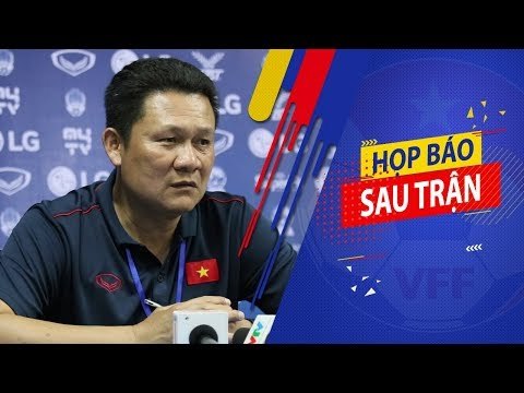 HLV Nguyễn Quốc Tuấn dành lời khen cho sự nỗ lực của các học trò trong ngày ra quân | VFF Channel