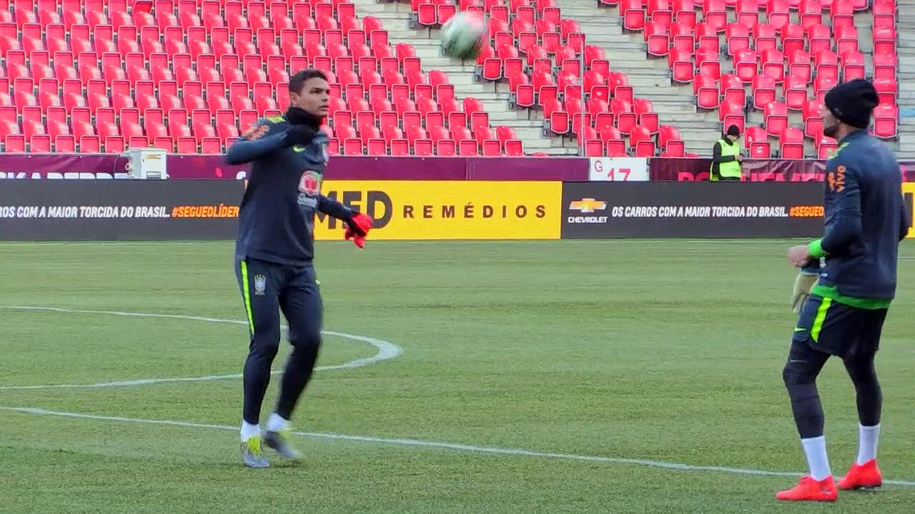 Brasil quer mostrar melhor futebol contra República Tcheca