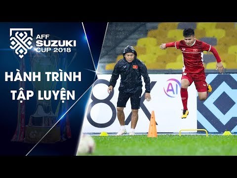 Bất chấp mưa lớn, Đội tuyển Việt Nam tỏ rõ quyết tâm ở buổi tập làm quen sân | VFF Channel