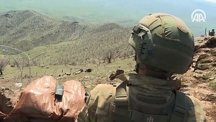 Silah arkadaşlarını şehit verdikleri üs bölgesini kahramanca savundular