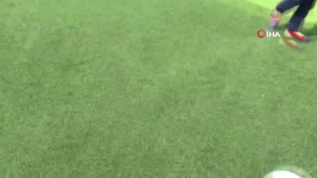 Kartal'da Çöken Binadan Kurtarılan 9 Yaşındaki Tayyip Alemdar Taburcu Olduktan Sonra İlk Kez...