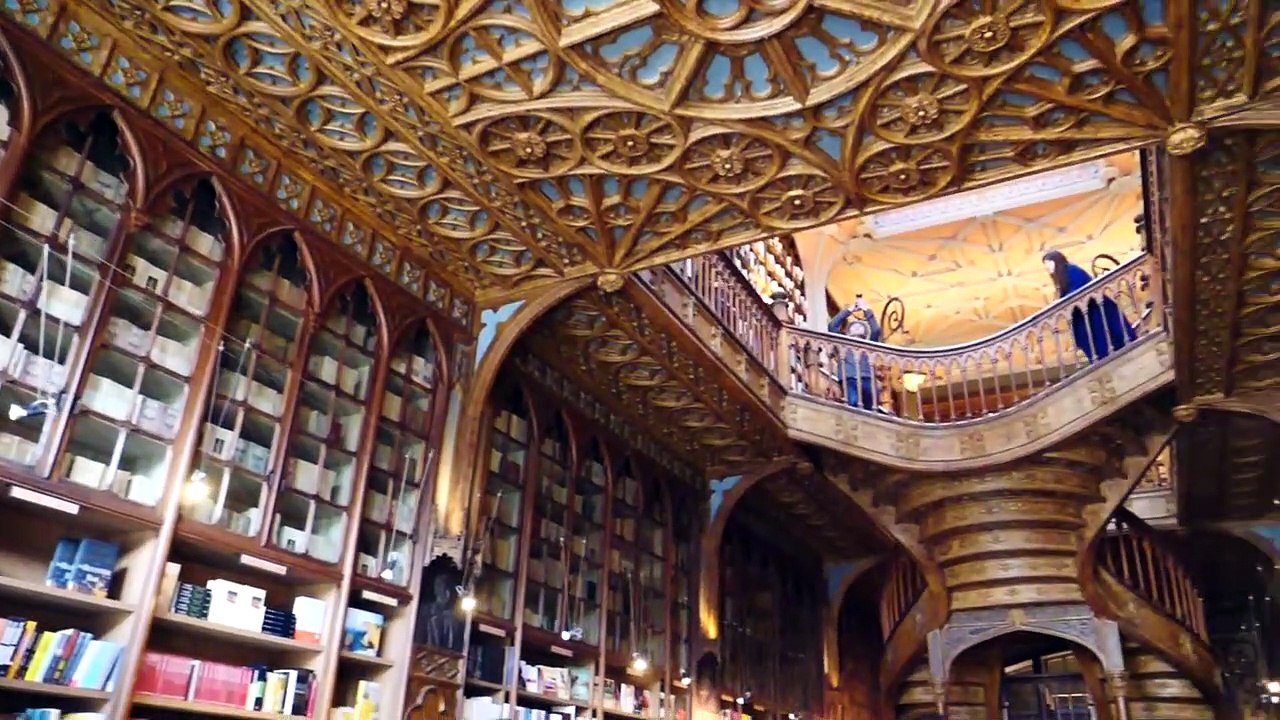 10 Things to do in Porto, Portugal (Travel Guide)