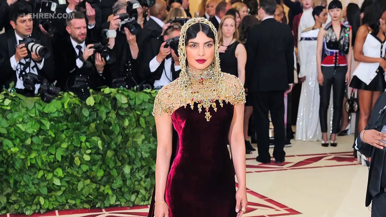 Priyanka Chopra Helps In Planning Joe Jonas & Sophie Turner's Summer Wedding?