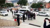 14 yaşındaki kız çocuğuna istismardan 13 kişi tutuklandı