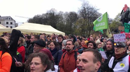 Bruxelles: le "village du climat" s'apprête à une deuxième nuit de mobilisation