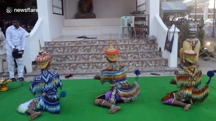 Amazing Thailand celebration makes flexible dancers look boneless