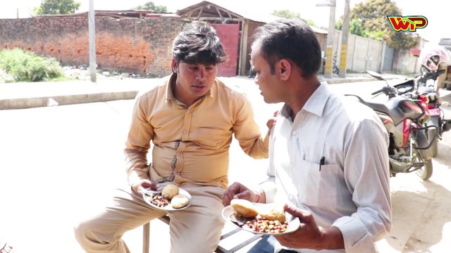 ऐसा अन्धा और बहरा आपने देखा नहीं होगा | इनका काम देख हसी रोक नहीं पाएंगे आप | Andha - Behra comedy