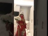 Vicky Xipolitakis, sexy en su noche de bodas