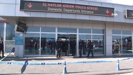 Kayseri Havaalanı'nda Silah Sesleri Duyuldu Yaralı Polisler Var