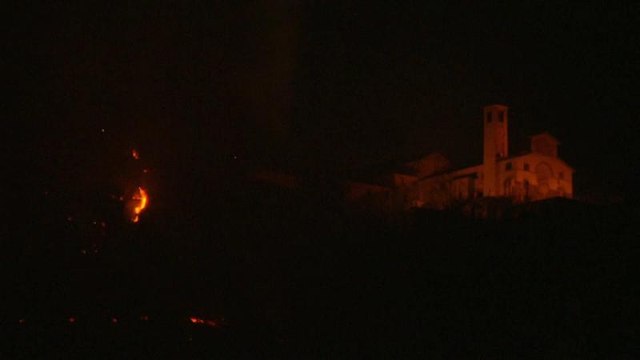 Italia: in fumo 100 ettari di bosco in Liguria