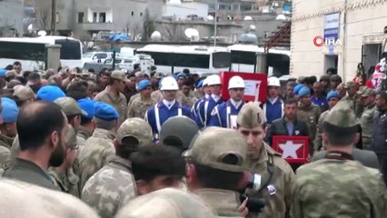 Şehit asker Şırnak’ta gözyaşları arasında toprağa verildi