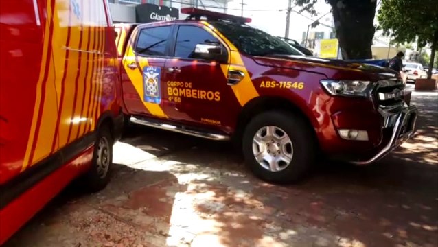 Jovem tem graves queimaduras em restaurante