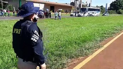 Índios fazem manifestação na BR-277, em São Miguel do Iguaçu