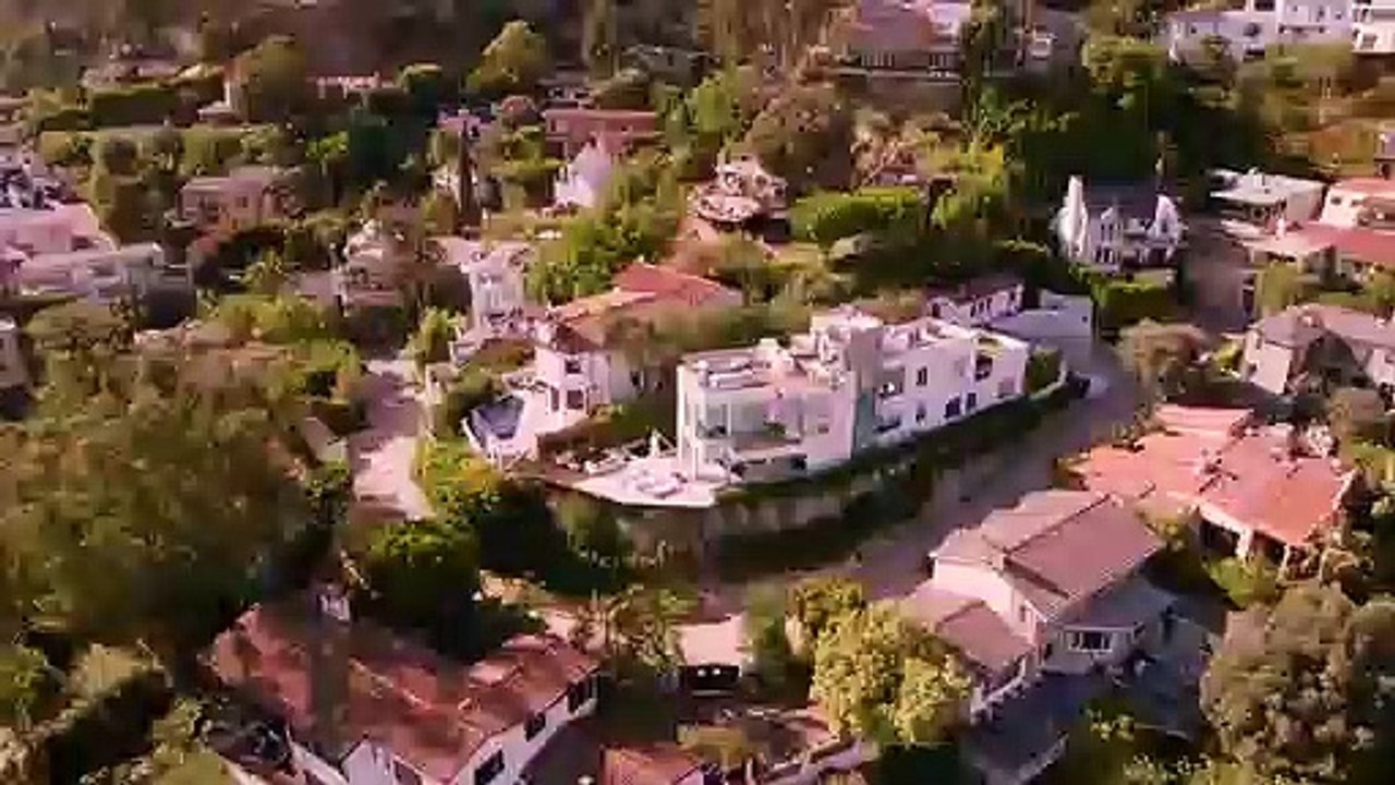 Sunset: Milha de Ouro [Selling Sunset] | Trailer Oficial Legendado [Brasil] [HD] | Netflix