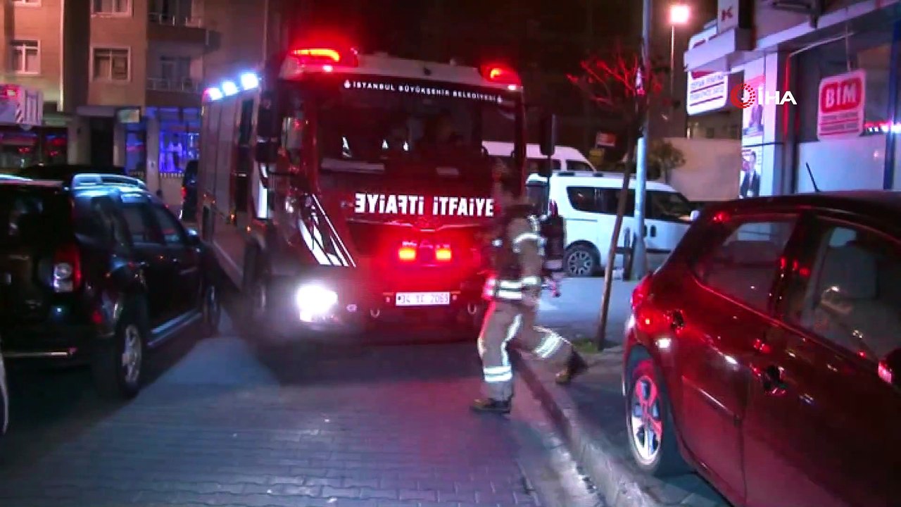 Bahçelievler’de bir apartman dairesi alev alev böyle yandı
