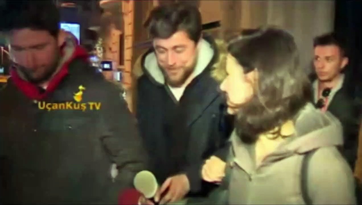 Beren saat sessizliğini bozdu