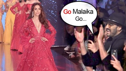 Arjun Kapoor Cheering Girlfriend Malika Arora At Bombay Times Fashion Show 2019