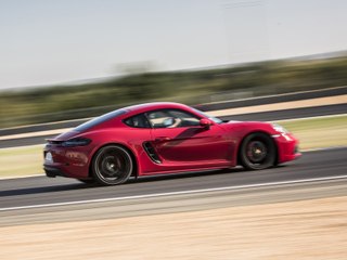 Supertest Porsche Cayman GTS (2019)