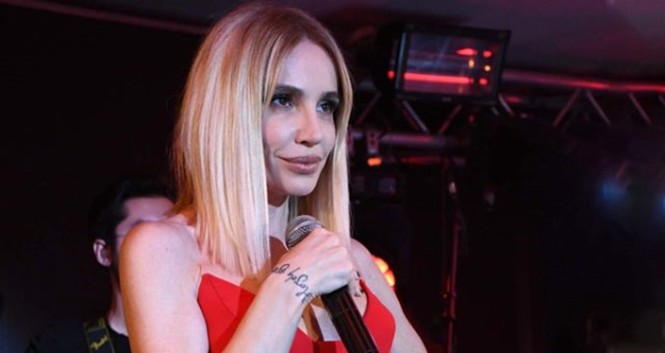 Şarkıcı Gülşen, Tasarımcı Arkadaşının Çantalarına El Koyduğu Gerekçesiyle Mahkemelik Oldu