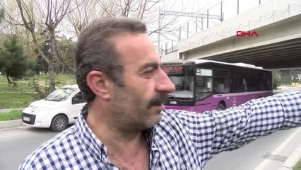 İstanbul- Ataköy'de Tır ve Otobüs Üst Geçide Sıkıştı