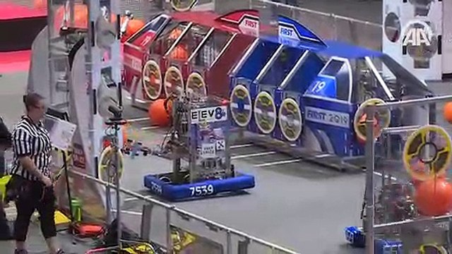 Türk liseleri New York'ta robot yarışmasında boy gösteriyor