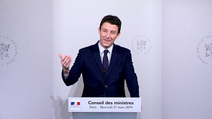 Le porte-parole du gouvernement, Benjamin Griveaux, annoncera "au printemps" s'il est candidat à la mairie de Paris