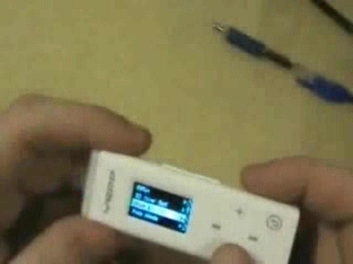 Samsung YP-U3 MP3 Stick Adds RDS-Capable FM Tuner Pt.2 - 동영상 Dailymotion