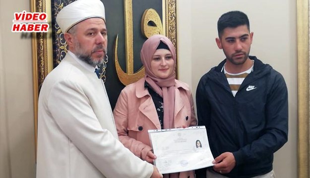 (27 Mart 2019) TATİLE GELEN AVUSTURYALI KADIN MÜSLÜMAN OLDU