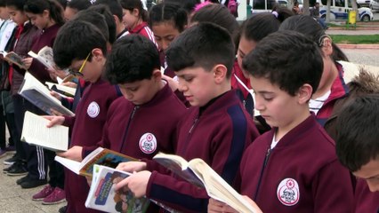 Vali Gül çocuklarla kitap okudu  - GAZİANTEP