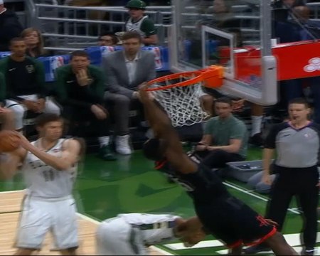 لقطة: كرة سلة: كابيلا يسجّل سلّة ساحقة بعد تمريرة حاسمة خاطفة من هاردن