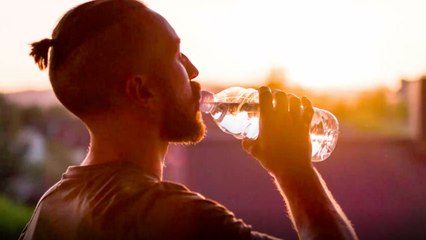 Stop! Jetzt solltet ihr KEIN Wasser mehr trinken!