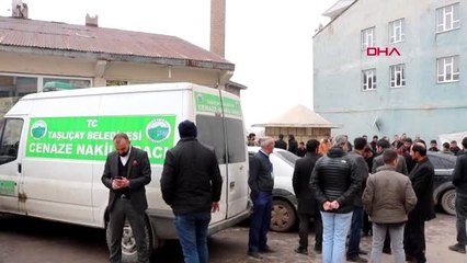 Ağrı Donan Afgan Göçmeni, Taşlıçaylılar Son Yolculuğuna Uğurladı