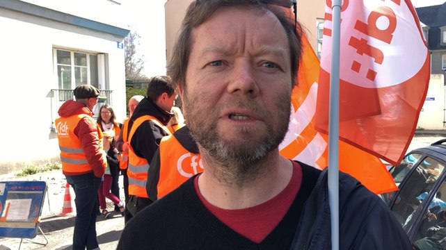 Une cinquantaine de personnes pour défendre la fonction publique