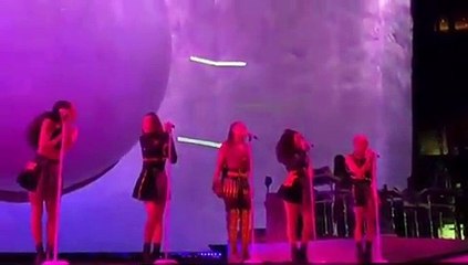 Ariana Grande Gets Emotional Saying Mac Miller’s Name During Performance Of ‘Thank U, Next’ #sweetenerworldtour