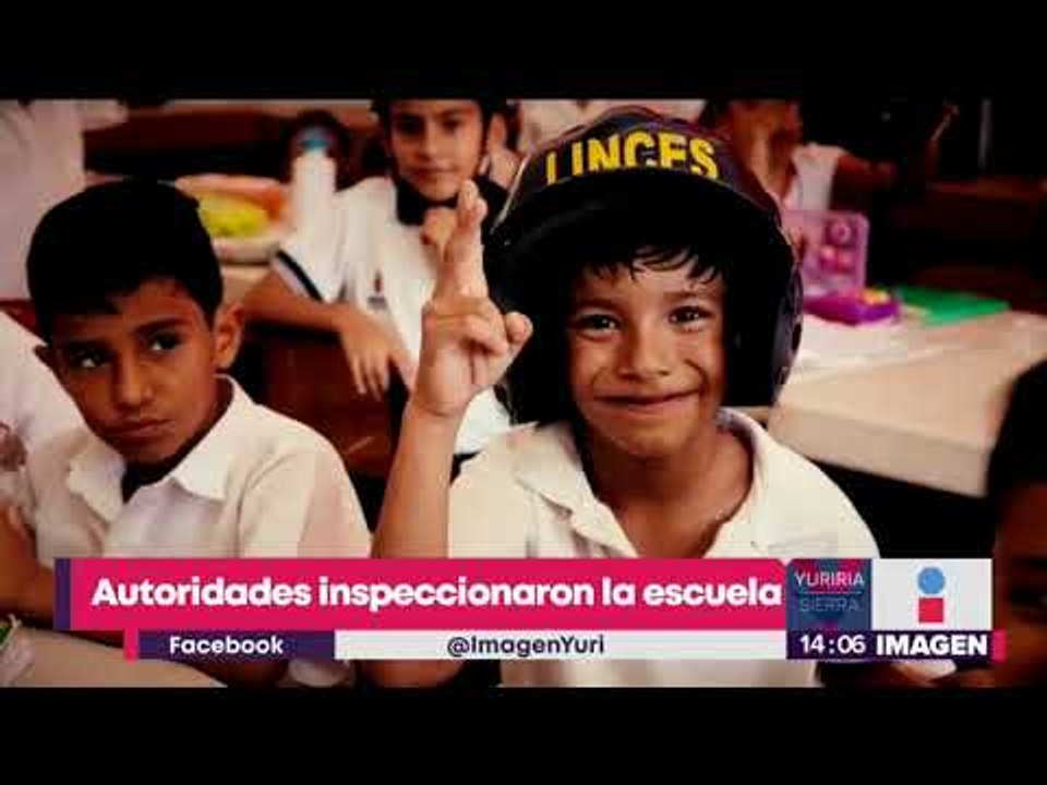 Niños toman clases con cascos puestos porque la escuela se está cayendo | Noticias con Yuriria