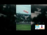 Avión se estrella en estacionamiento en Texas | Noticias con Francisco Zea