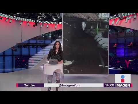 Reportero usa casco y chaleco antibalas para grabar huracán Willa | Noticias con Yuriria