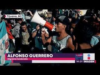 Migrantes intentaron entrar a la fuerza a Estados Unidos | Noticias con Yuriria Sierra