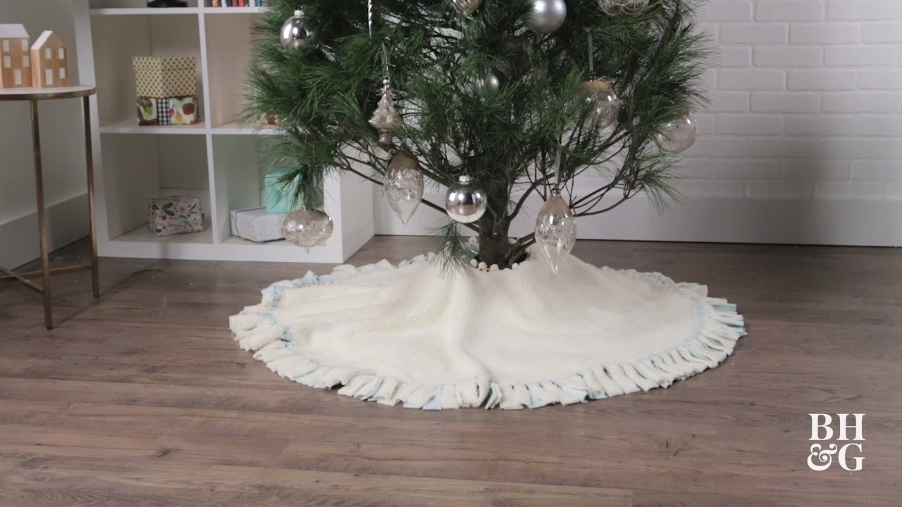 Fleece Tree Skirt