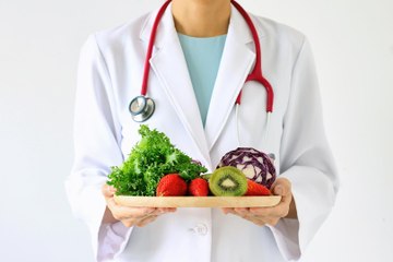 Doctors in California Are Prescribing Food as Medicine, and It's Keeping Patients out of Hospitals