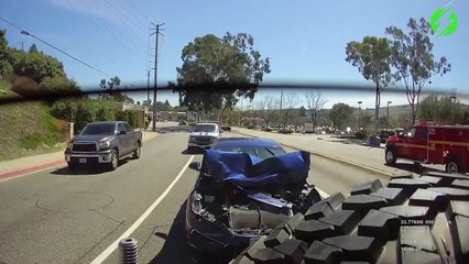 Ca freine fort et cet automobiliste n'arrive pas à s'arreter... Fail