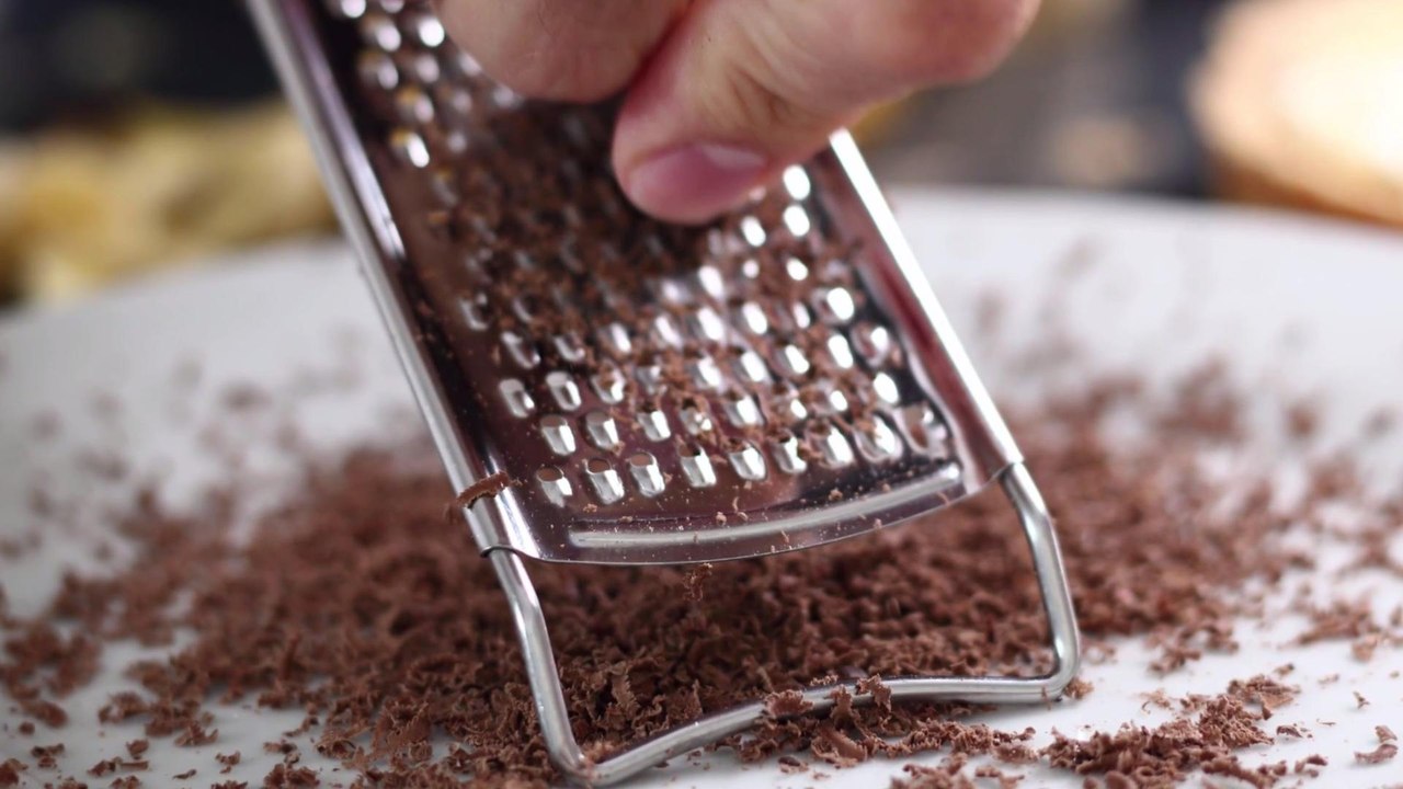 13 Kitchen Items that You Probably Need to Replace ASAP