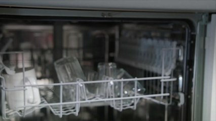 10 Things You Should Never Put in the Dishwasher