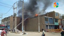 Se incendia taller mecánico en Comas