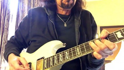 Bruce Kulick “Hide Your Heart” solo