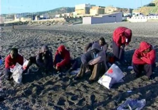 46 inmigrantes llega hasta la costa de Ceuta a nado