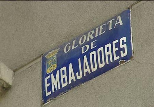 Los vecinos de Embajadores se manifiestan en contra de las 'cundas'