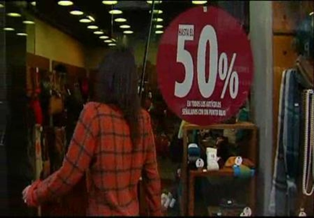 La crisis hace que muchos comercios apliquen ya sustanciosos descuentos