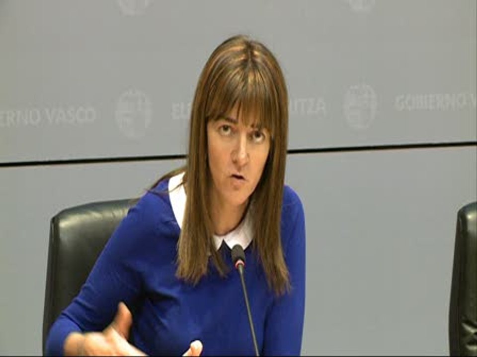 Mendia: "Ajustes afectan a pocos funcionarios"