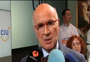 CiU pide el voto para frenar "el tsunami" del PP